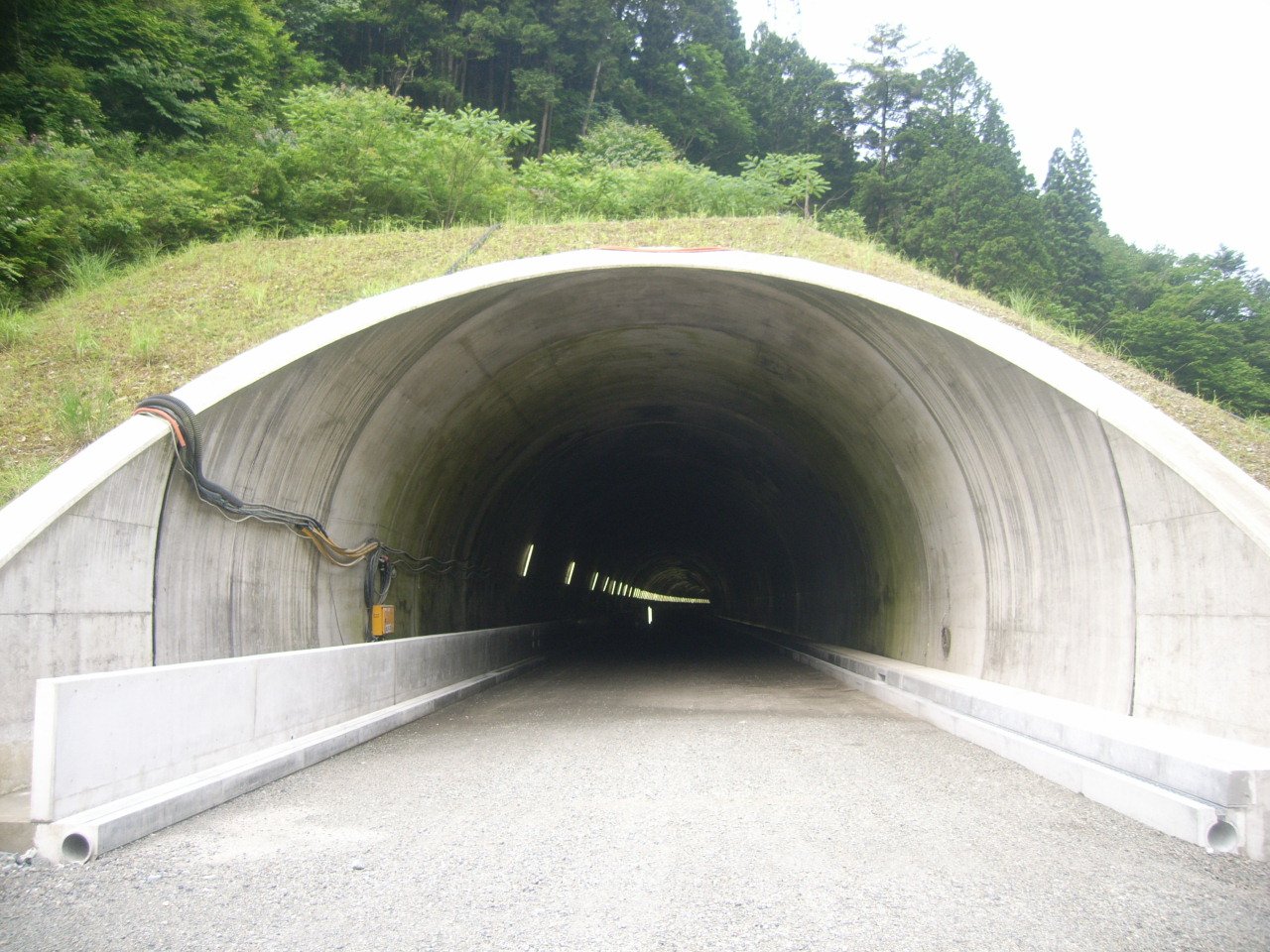 金山下呂トンネル工事