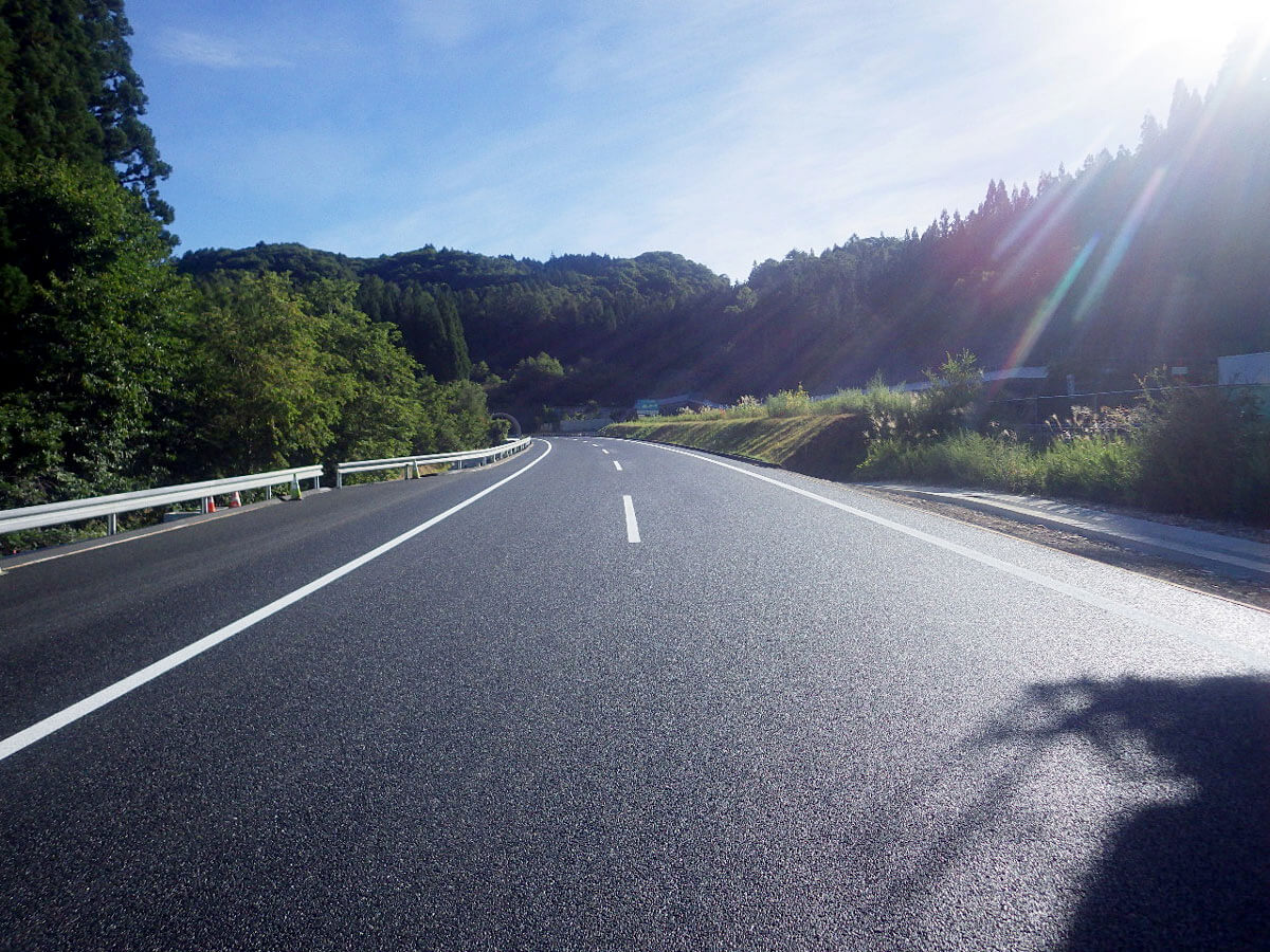 東海北陸自動車道　高山舗装工事