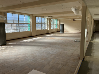 芥見東小学校内部改修建築主体工事 2/2